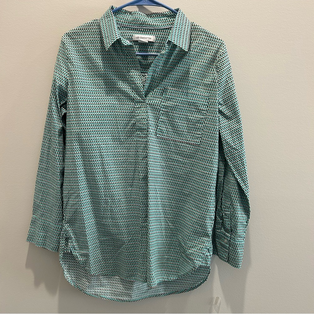 Liz Claiborne Teal and Black Geometric Shirt Size small